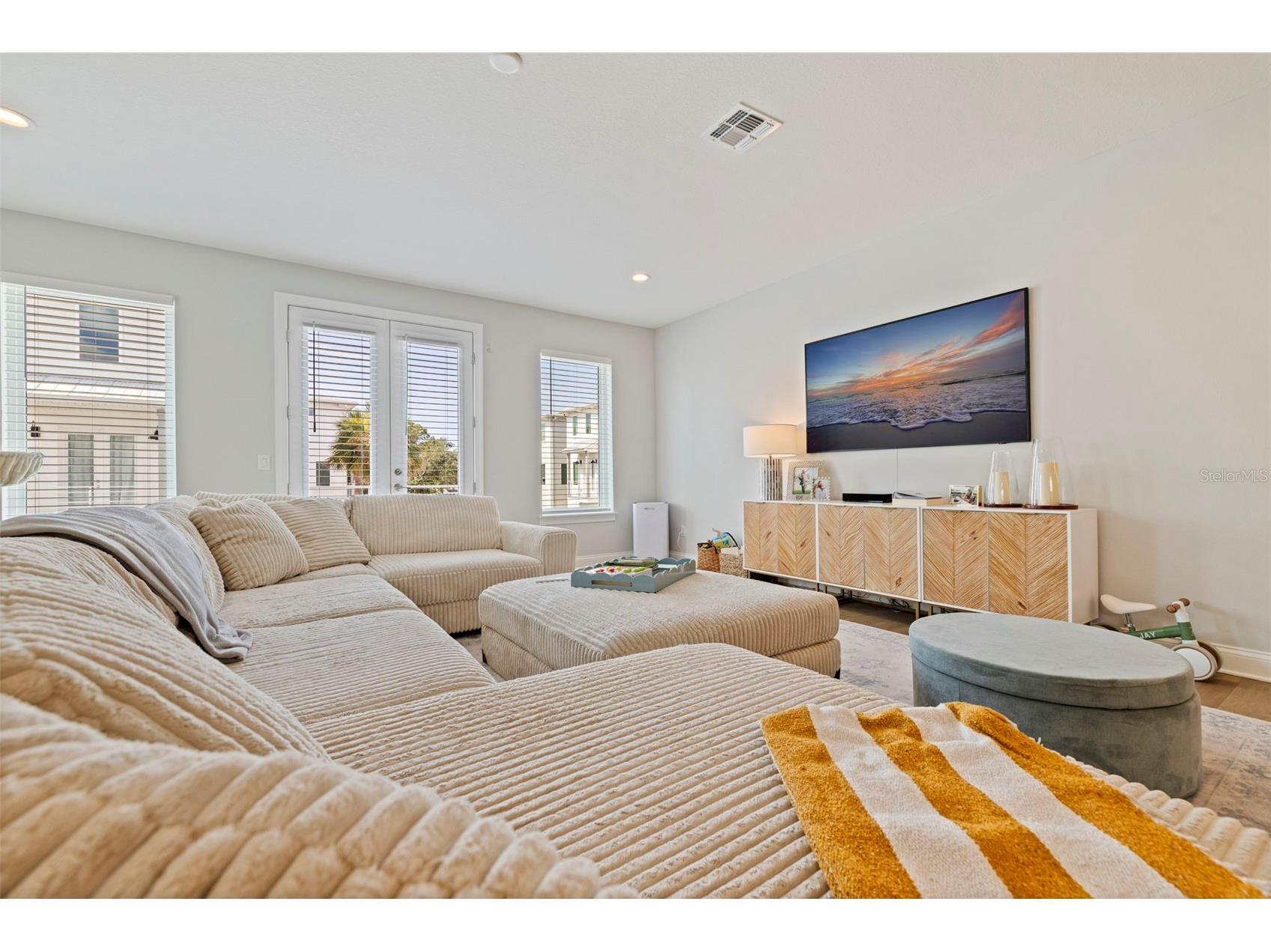 4743 Legacy Park Drive Tampa FL 33611 TB8521106 image7