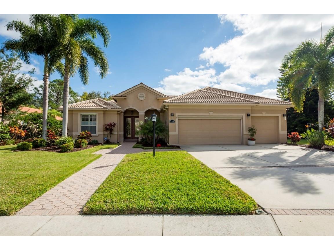 4744 Carrington Circle Sarasota FL 34243 A4593314 image1