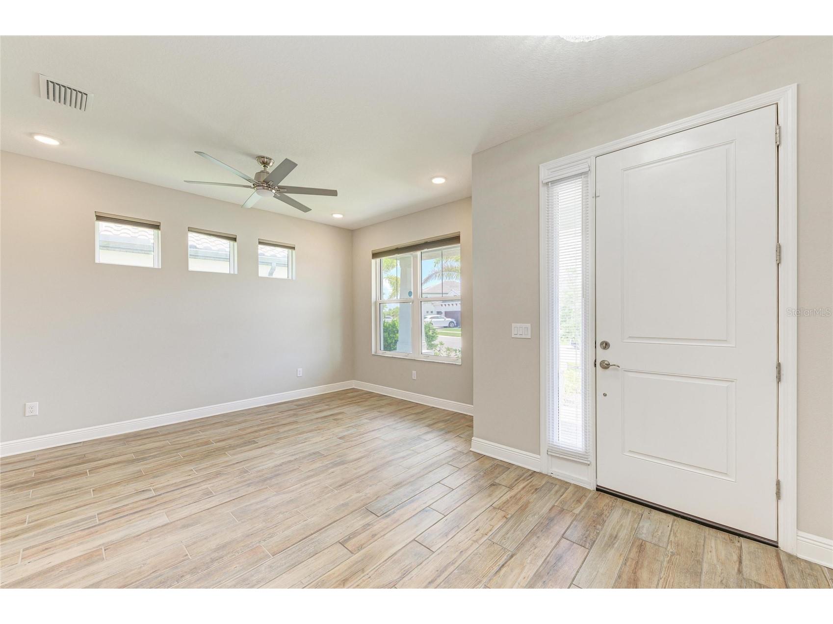 4745 Antrim Drive Sarasota FL 34240 A4693247 image12