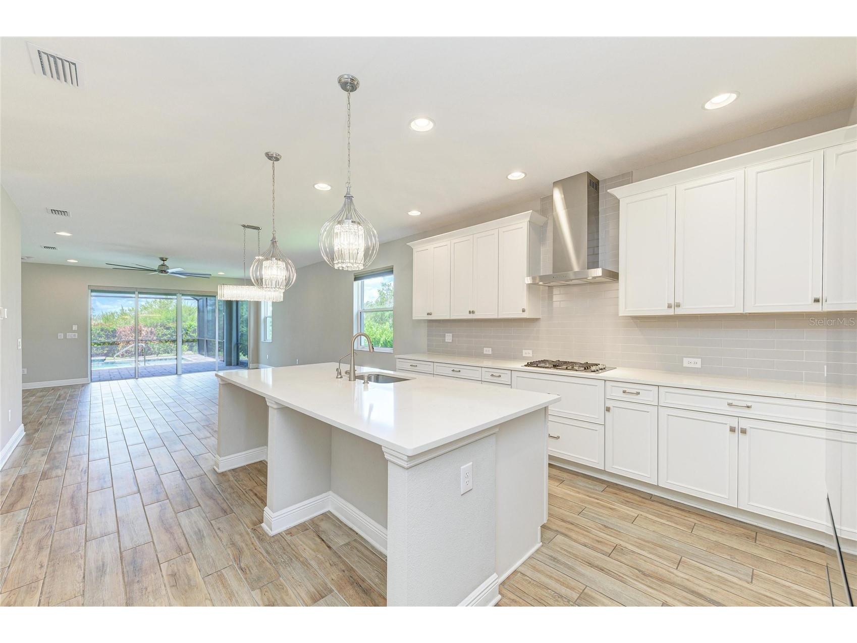 4745 Antrim Drive Sarasota FL 34240 A4693247 image15