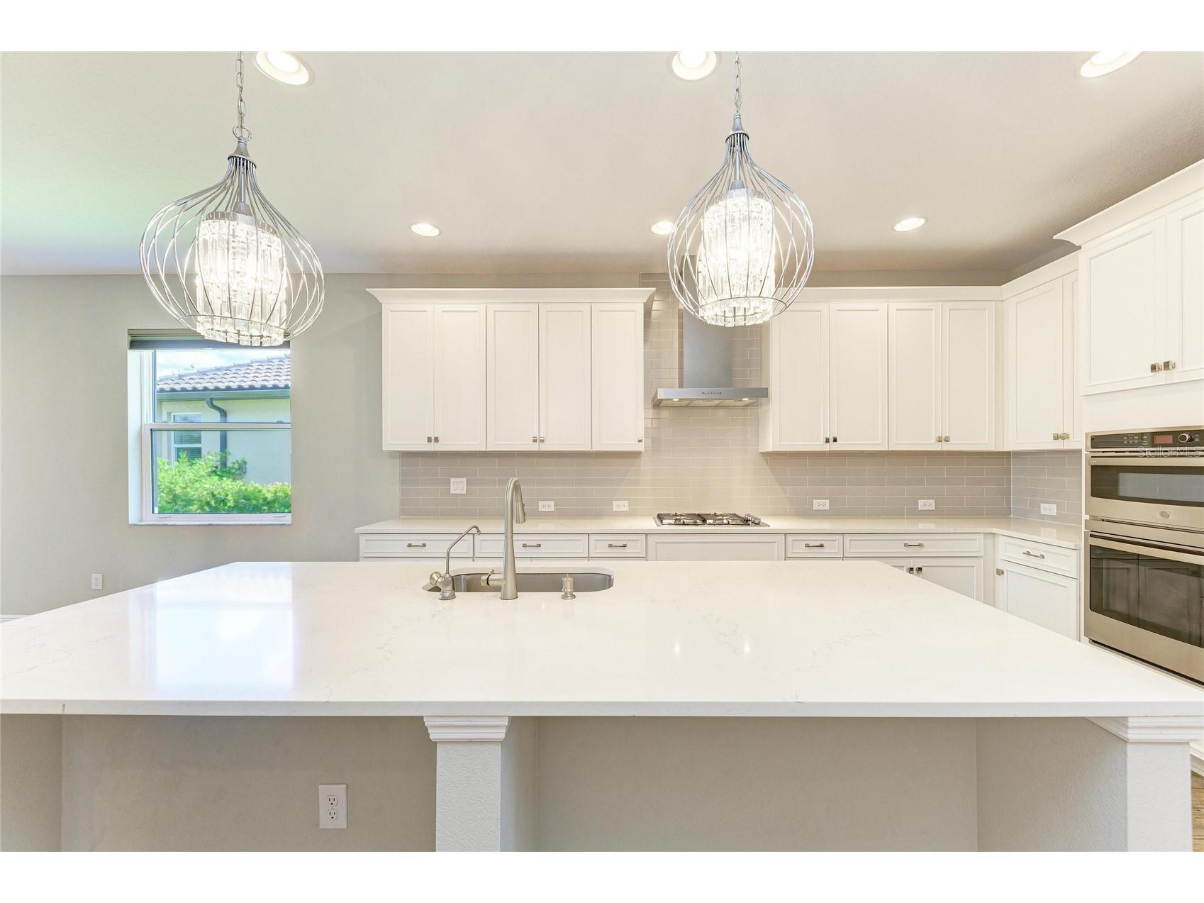 4745 Antrim Drive Sarasota FL 34240 A4693247 image21