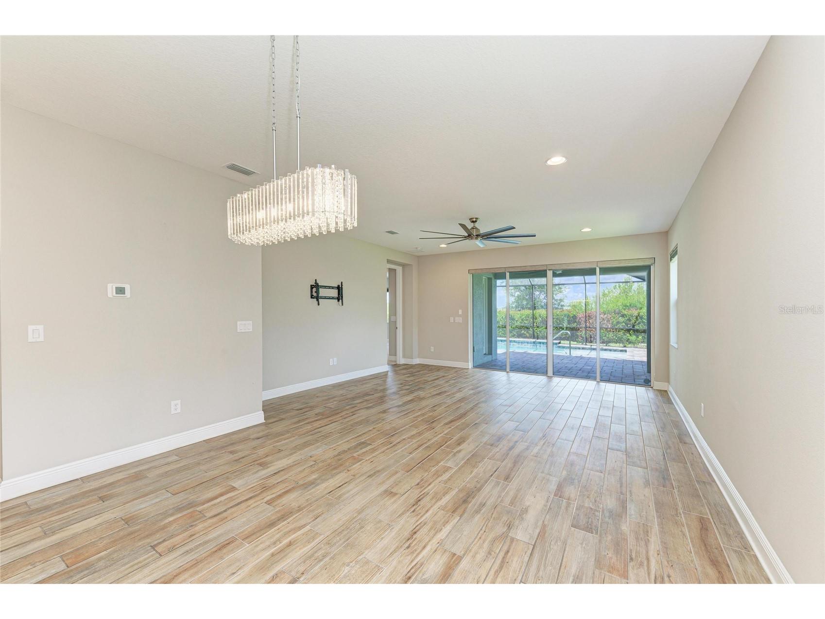 4745 Antrim Drive Sarasota FL 34240 A4693247 image24