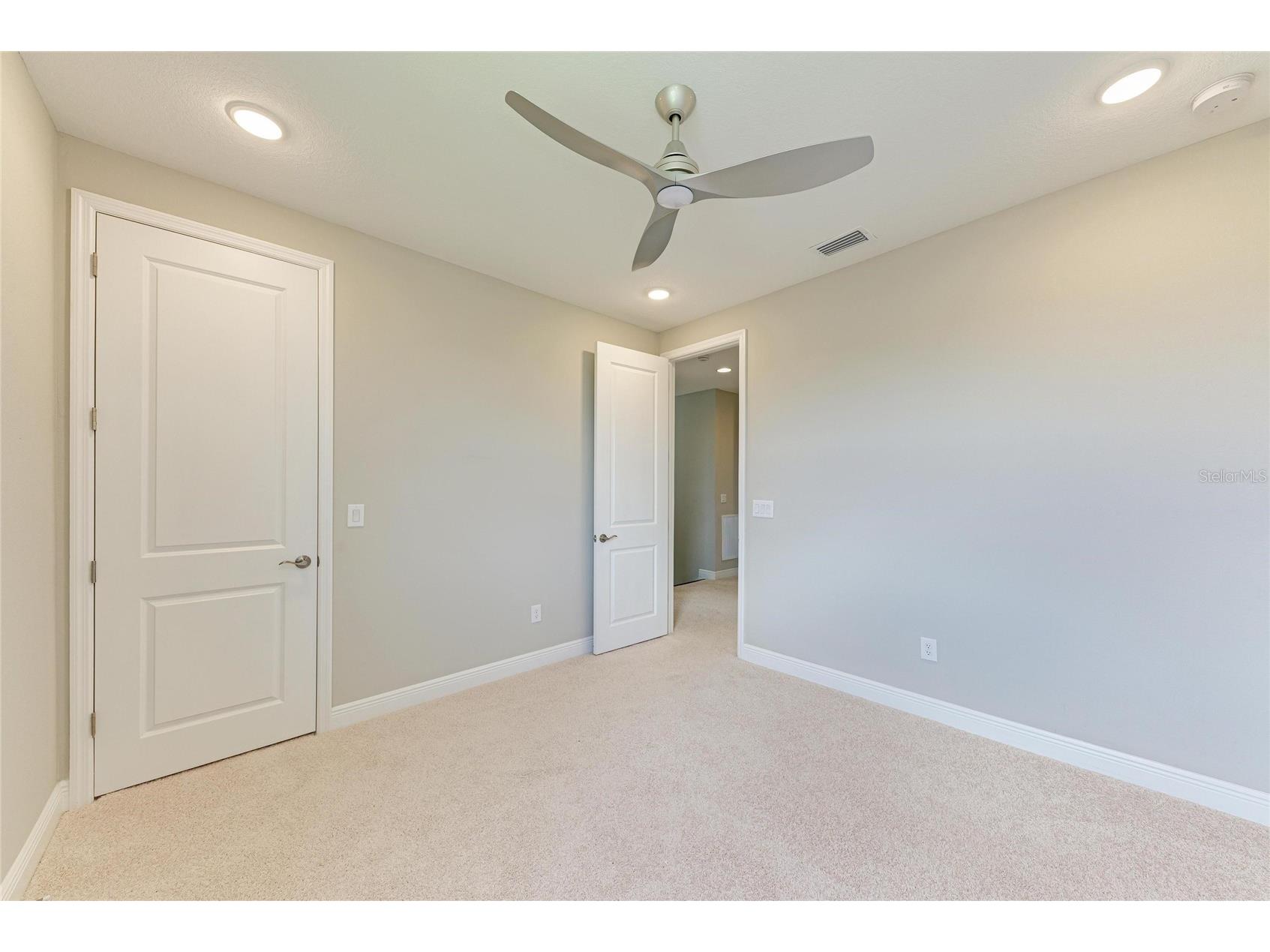 4745 Antrim Drive Sarasota FL 34240 A4693247 image59