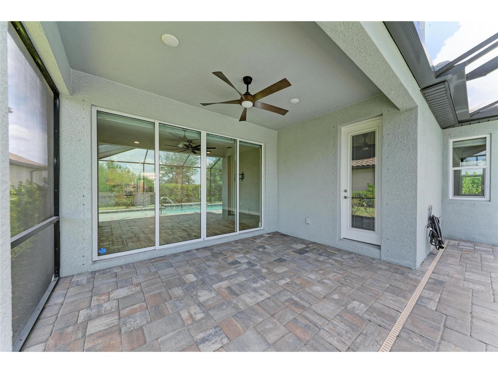 4745 Antrim Drive Sarasota FL 34240 A4693247 image63