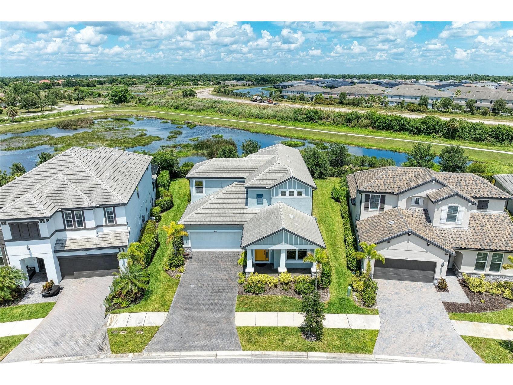 4745 Antrim Drive Sarasota FL 34240 A4693247 image72