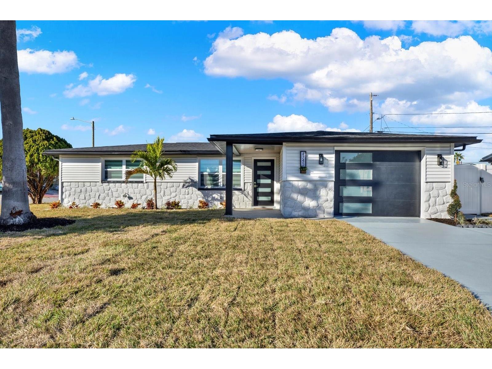 4745 Guardian Avenue Holiday FL 34690 TB8469820 image1