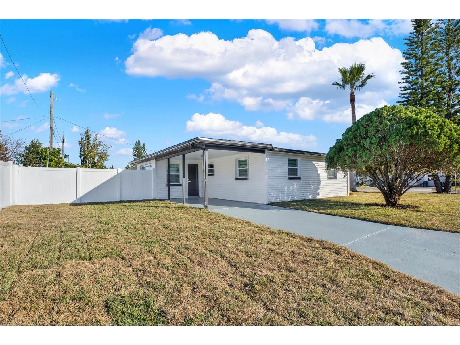 4745 Guardian Avenue Holiday FL 34690 TB8469820 image32