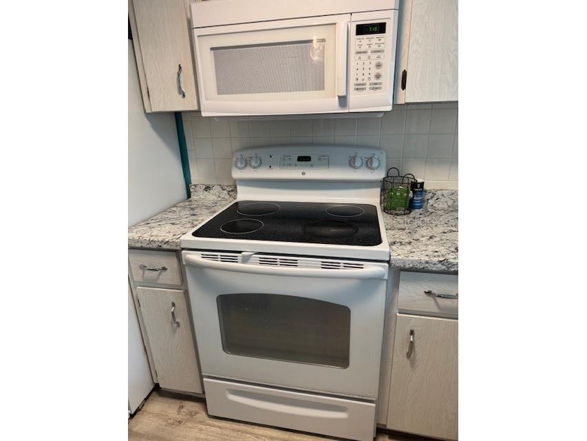 4746 Azalea Drive #103 C New Port Richey FL 34652 W7883225 image16