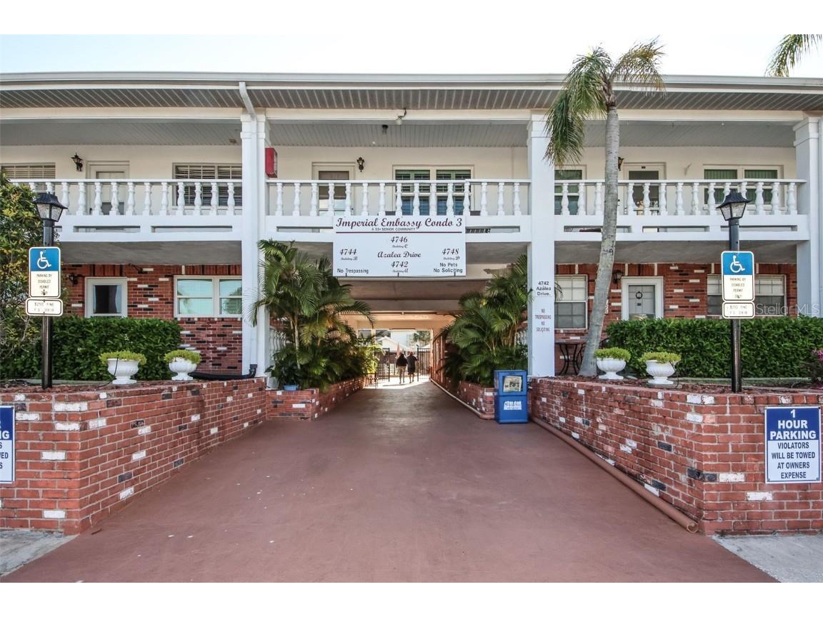4746 Azalea Drive #109 New Port Richey FL 34652 T3513779 image1