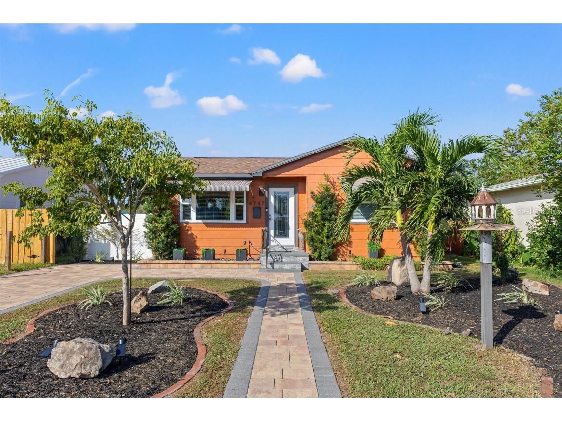 4747 20th Avenue N Saint Petersburg FL 33713 TB8320745 image1