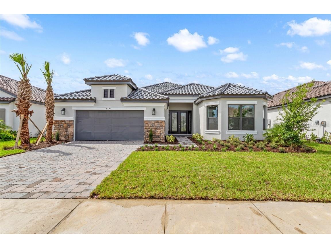 4747 Freccia Loop Wesley Chapel FL 33543 TB8301246 image1