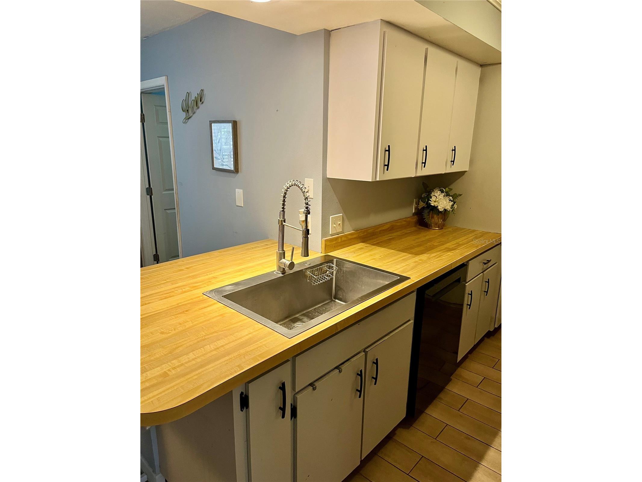 4747 Watkins Avenue Sarasota FL 34233 TB8511264 image6