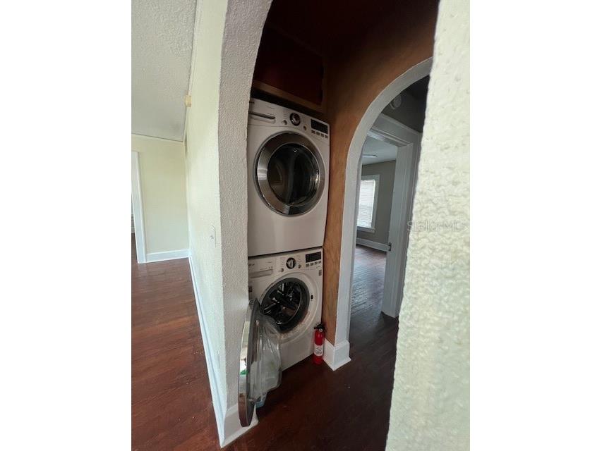 4748 7th Avenue N Saint Petersburg FL 33713 TB8525556 image19