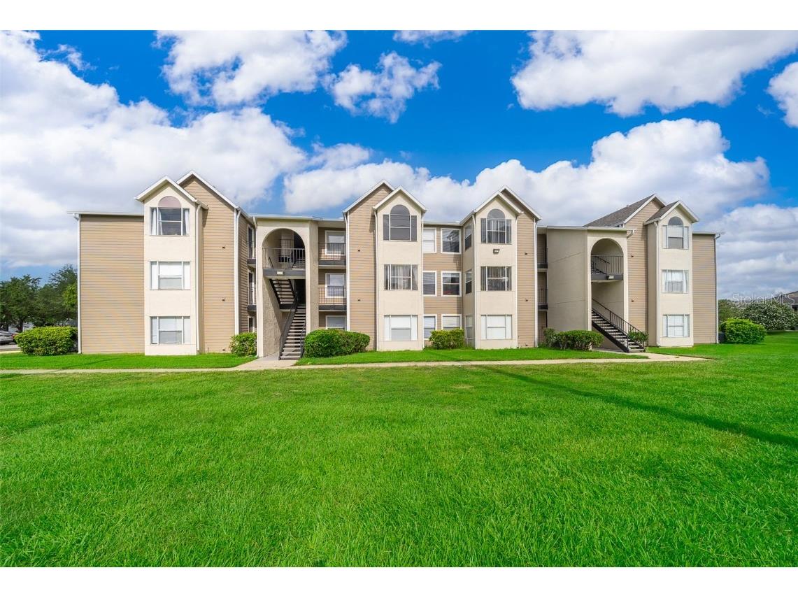 4748 Walden Circle #18 Orlando FL 32811 O6127948 image1