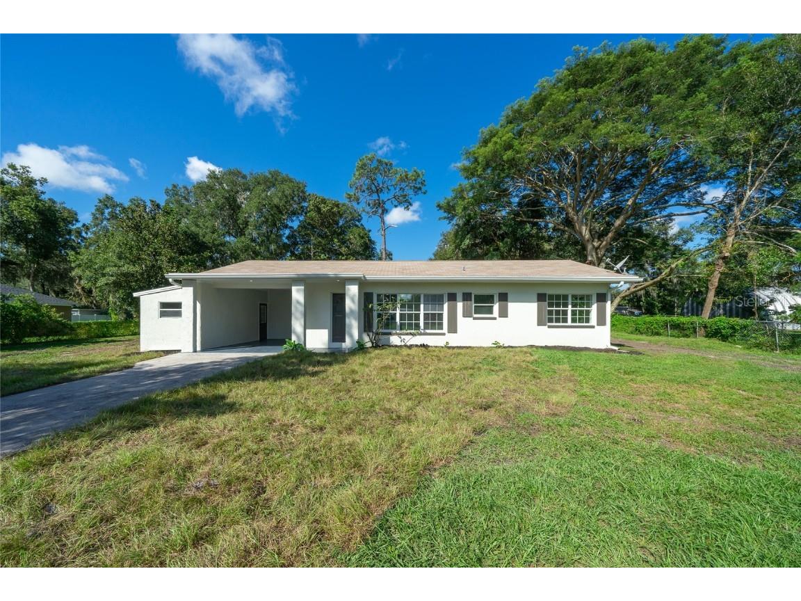 4749 5th Street Zephyrhills FL 33542 TB8310455 image1