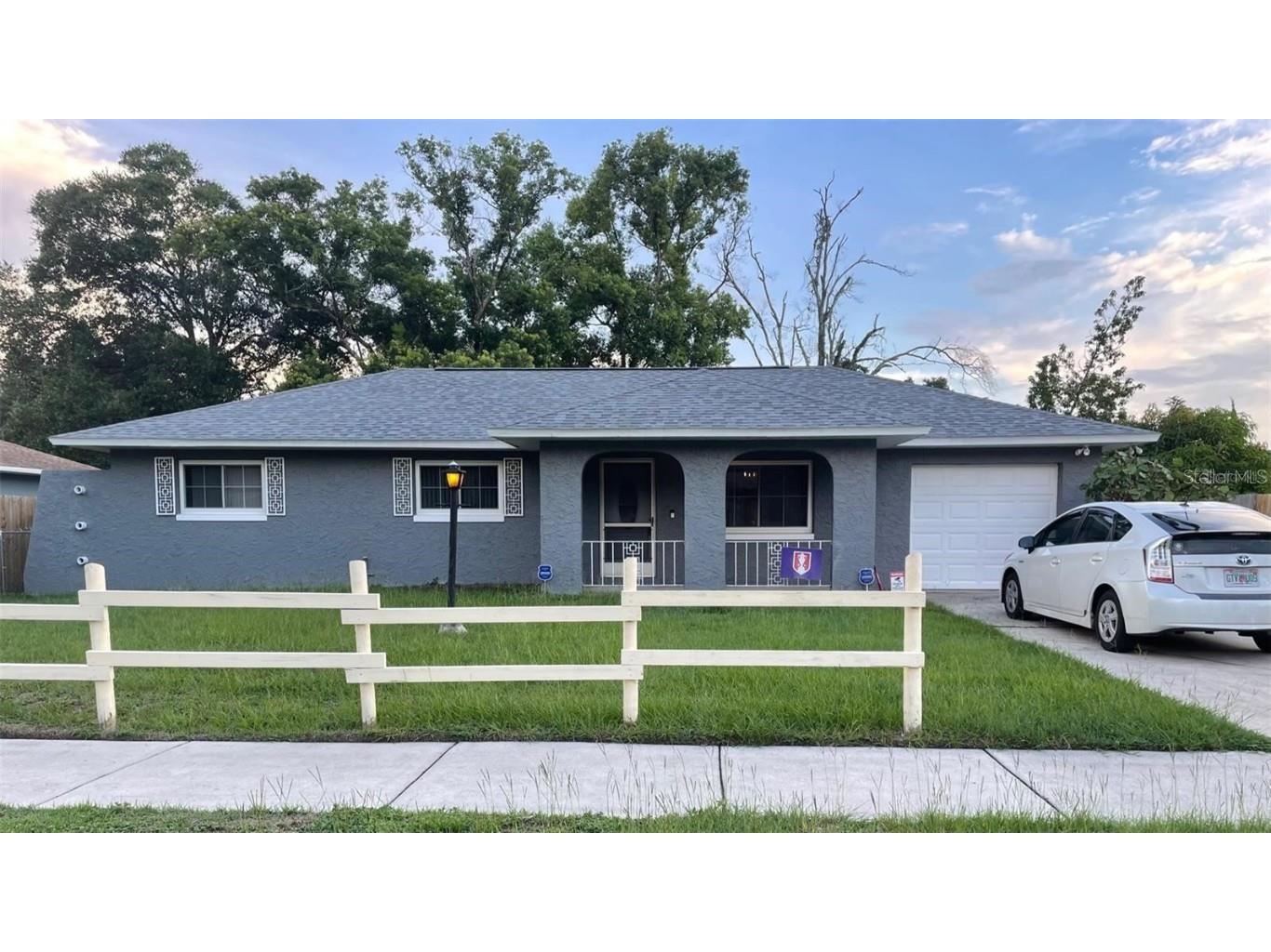 4749 Beacon Street Orlando FL 32808 O6190475 image1