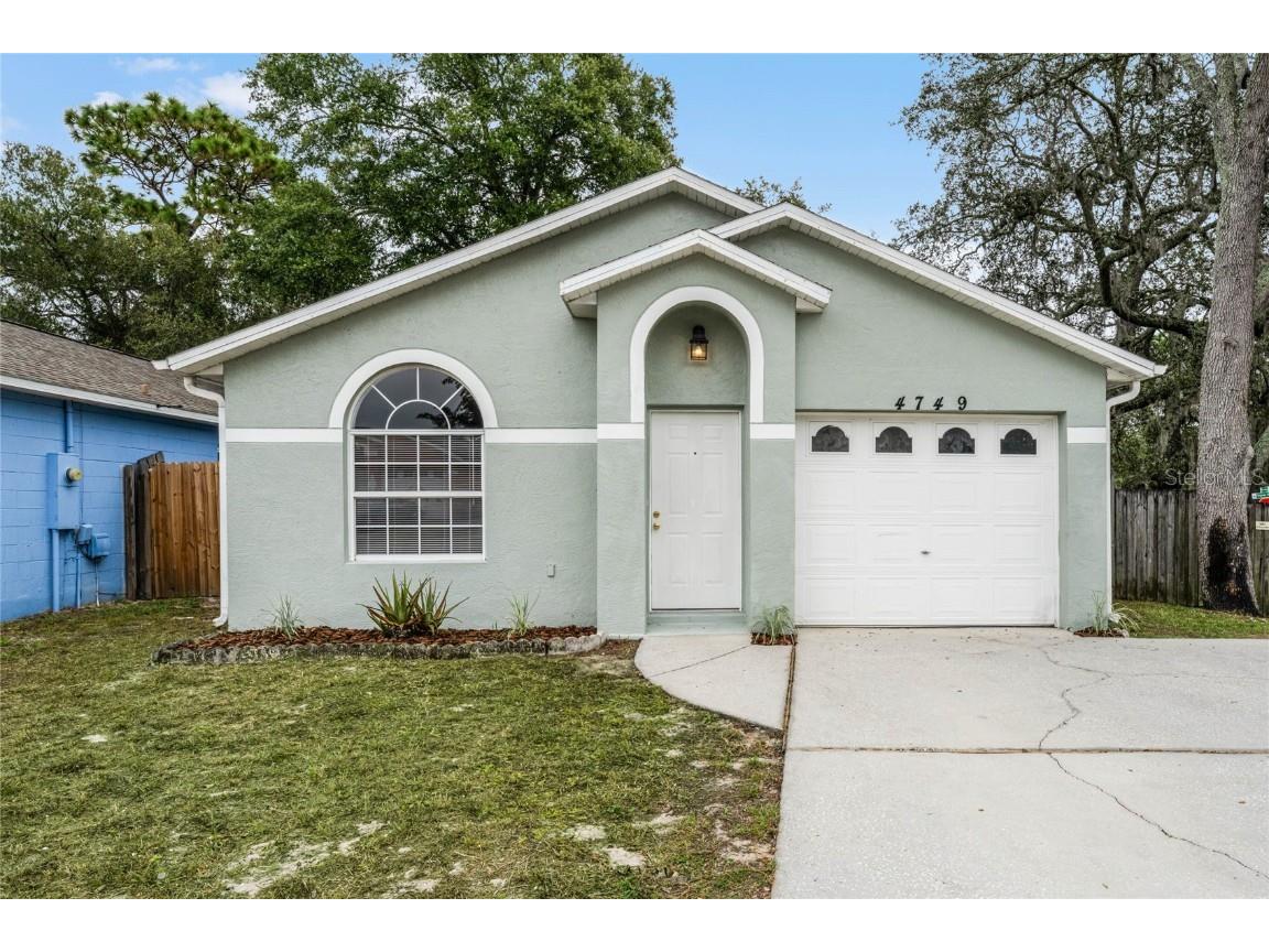 4749 Muir Village Orlando FL 32808 O6150263 image1