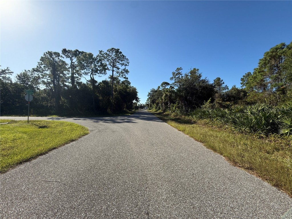 475 Barrett Street Port Charlotte FL 33954 C7516767 image4