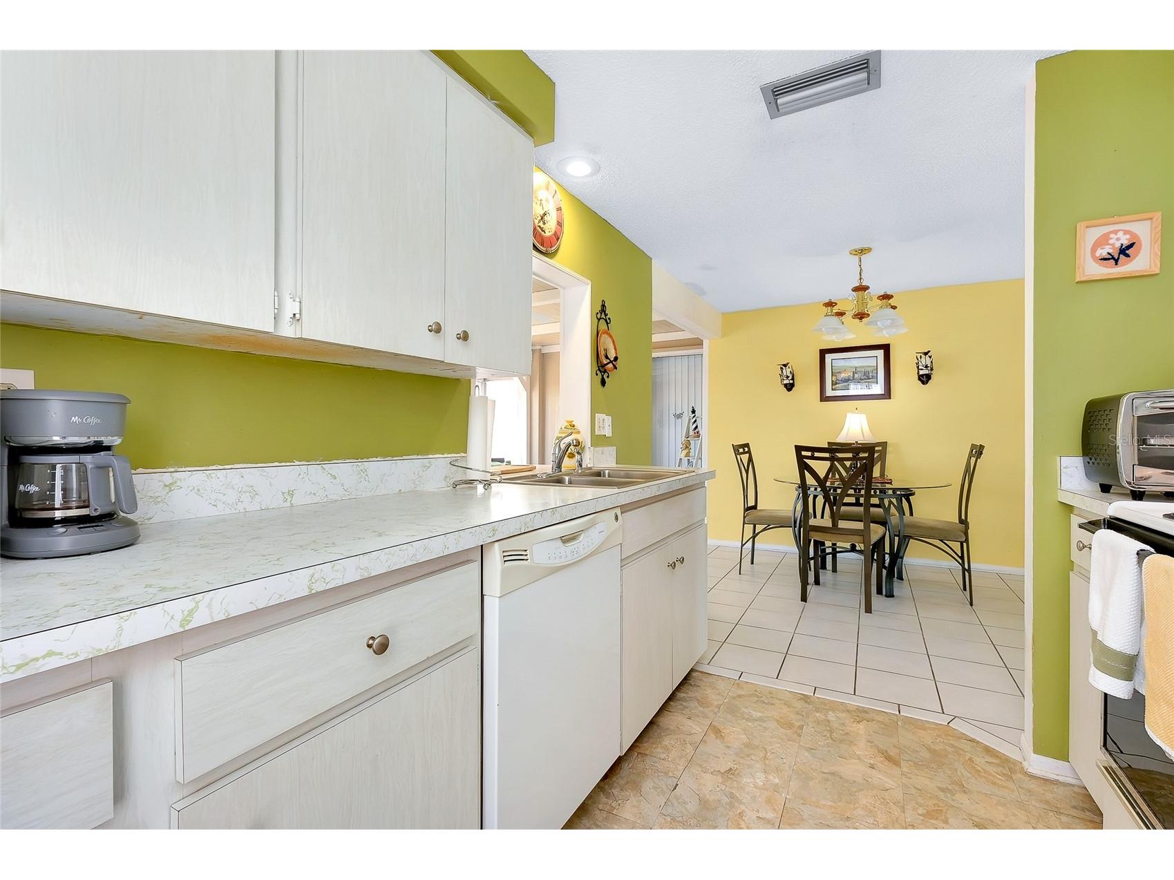 475 Circlewood Drive #O18 Venice FL 34293 N6141244 image16