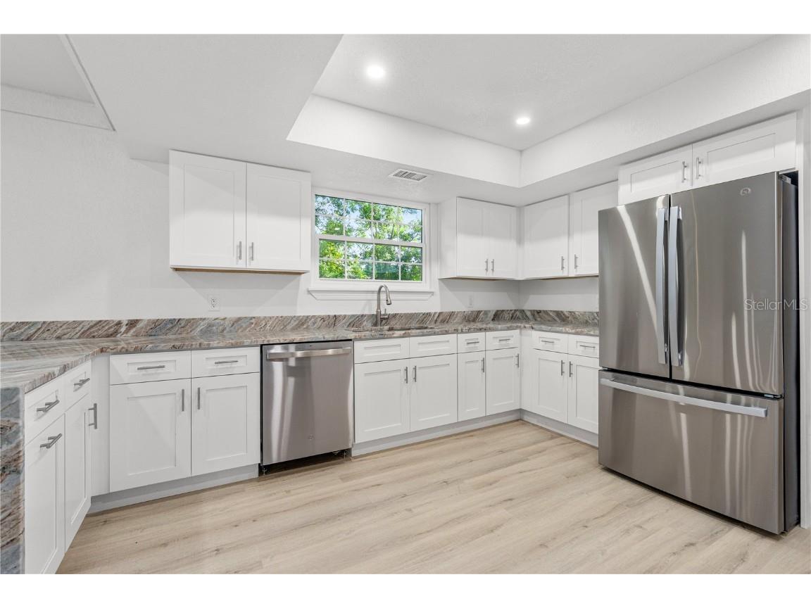 475 E Wisconsin Avenue Orange City FL 32763 FC311394 image11