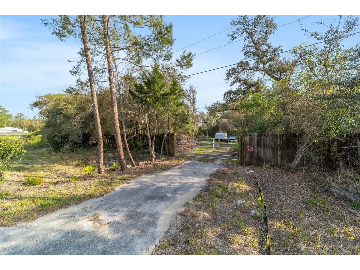 475 Fisher Road Ocklawaha FL 32179 OM699363 image10