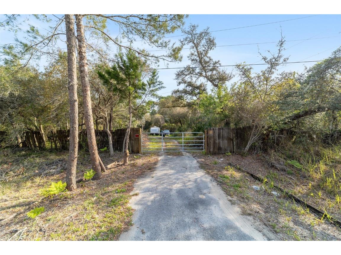 475 Fisher Road Ocklawaha FL 32179 OM699363 image16