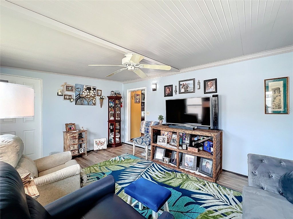 475 Pine Loop Frostproof FL 33843 TB8362554 image13