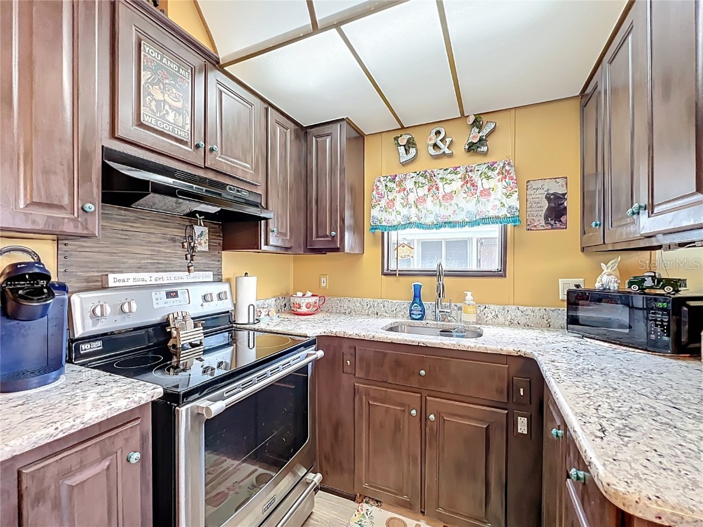 475 Pine Loop Frostproof FL 33843 TB8362554 image21