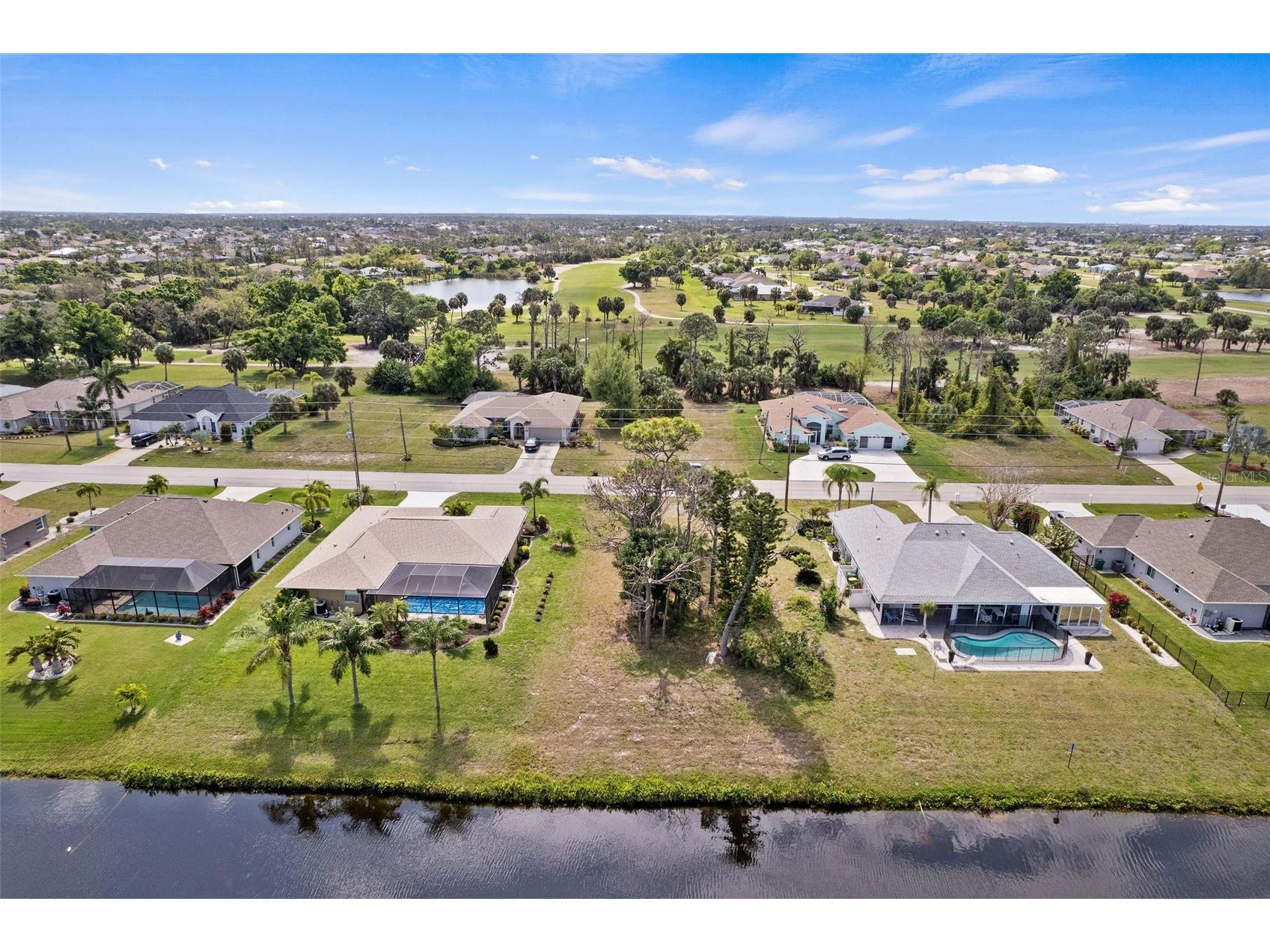 475 Rotonda Circle Rotonda West FL 33947 A4690419 image1