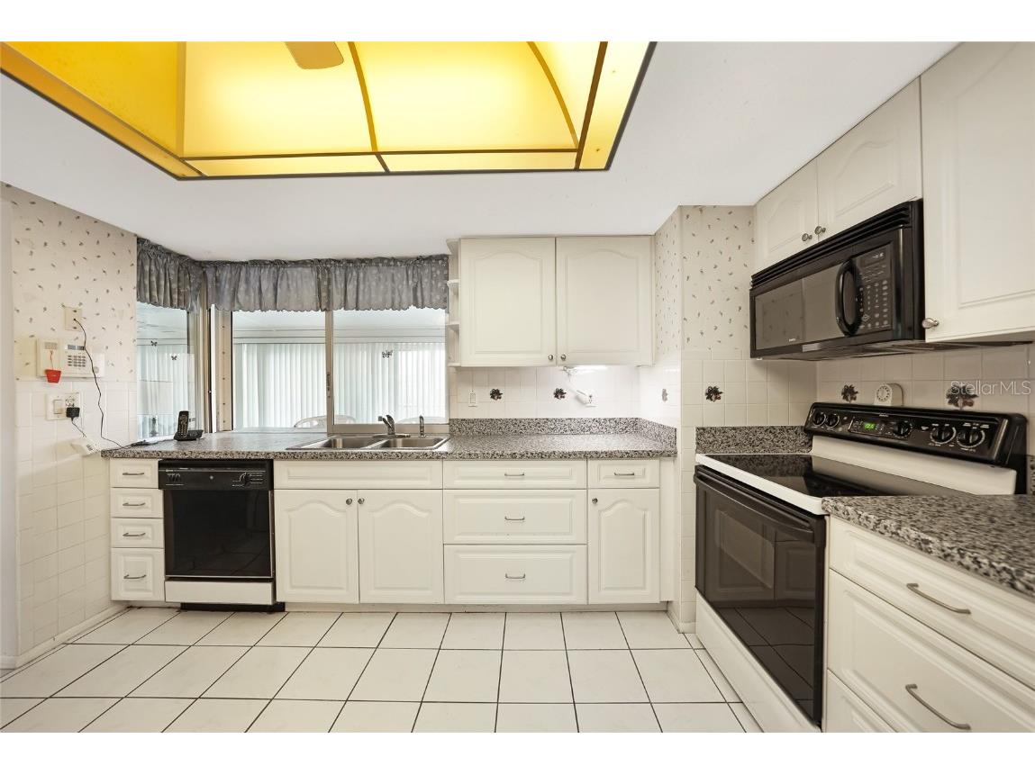 475 Whippoorwill Drive Venice FL 34293 C7511756 image8