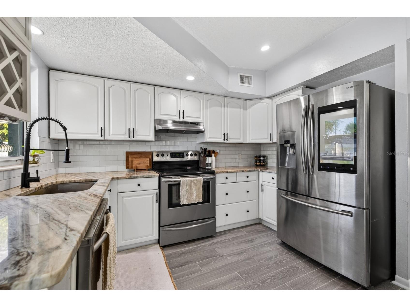 4750 39th Avenue N Saint Petersburg FL 33714 TB8512391 image10