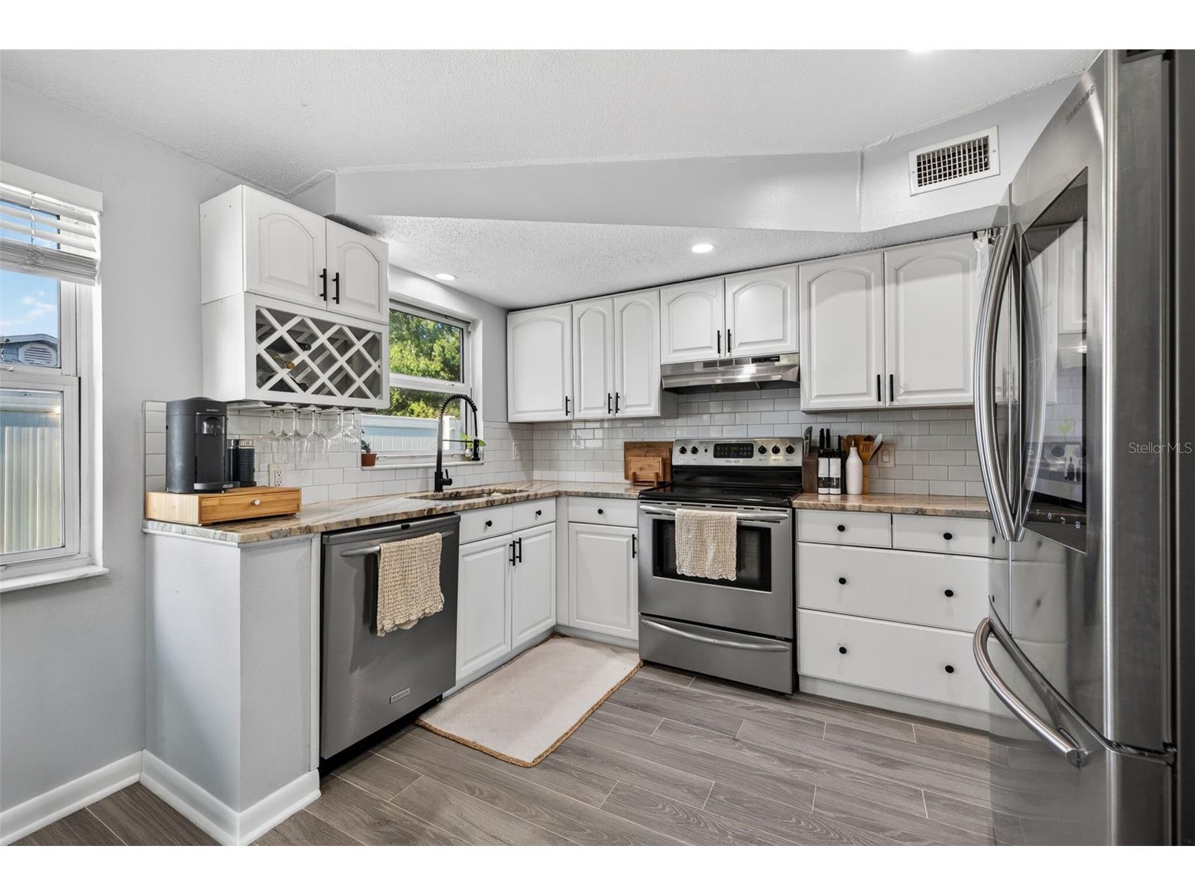 4750 39th Avenue N Saint Petersburg FL 33714 TB8512391 image9