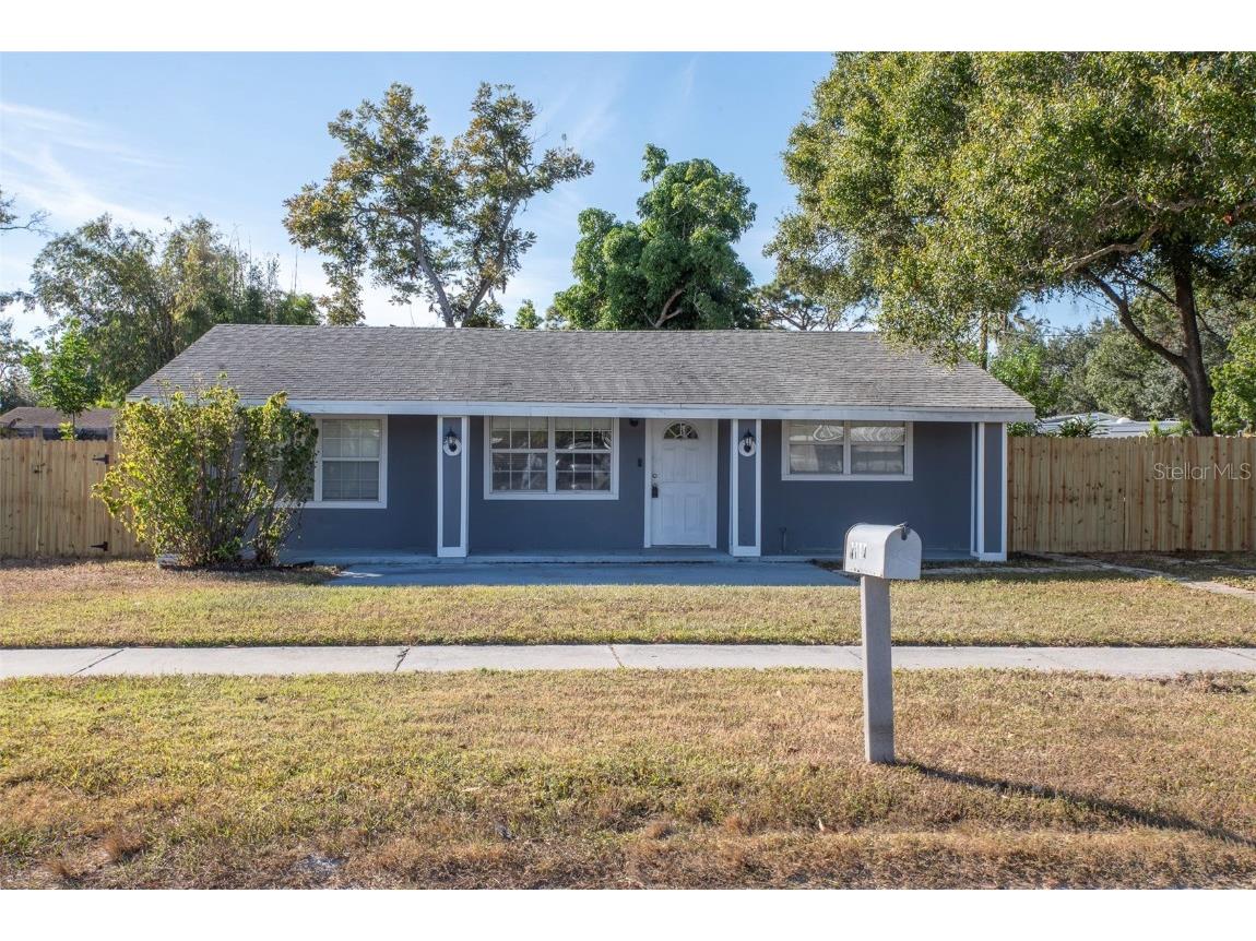 4750 68th Street N Saint Petersburg FL 33709 TB8452332 image1