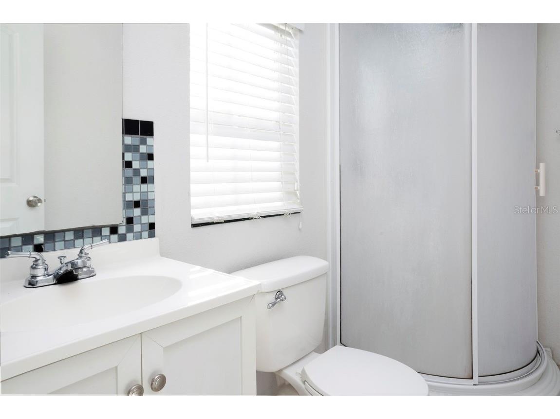 4750 68th Street N Saint Petersburg FL 33709 TB8452332 image14