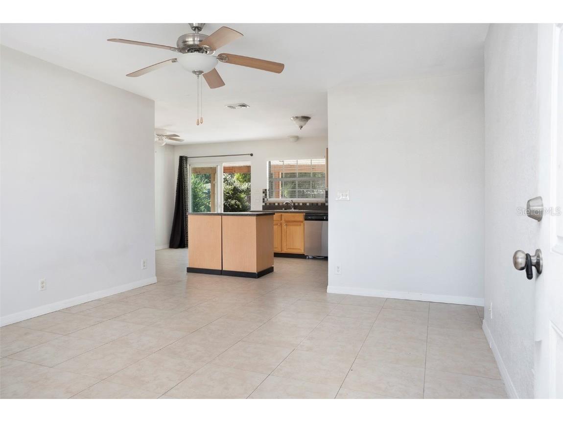 4750 68th Street N Saint Petersburg FL 33709 TB8452332 image3