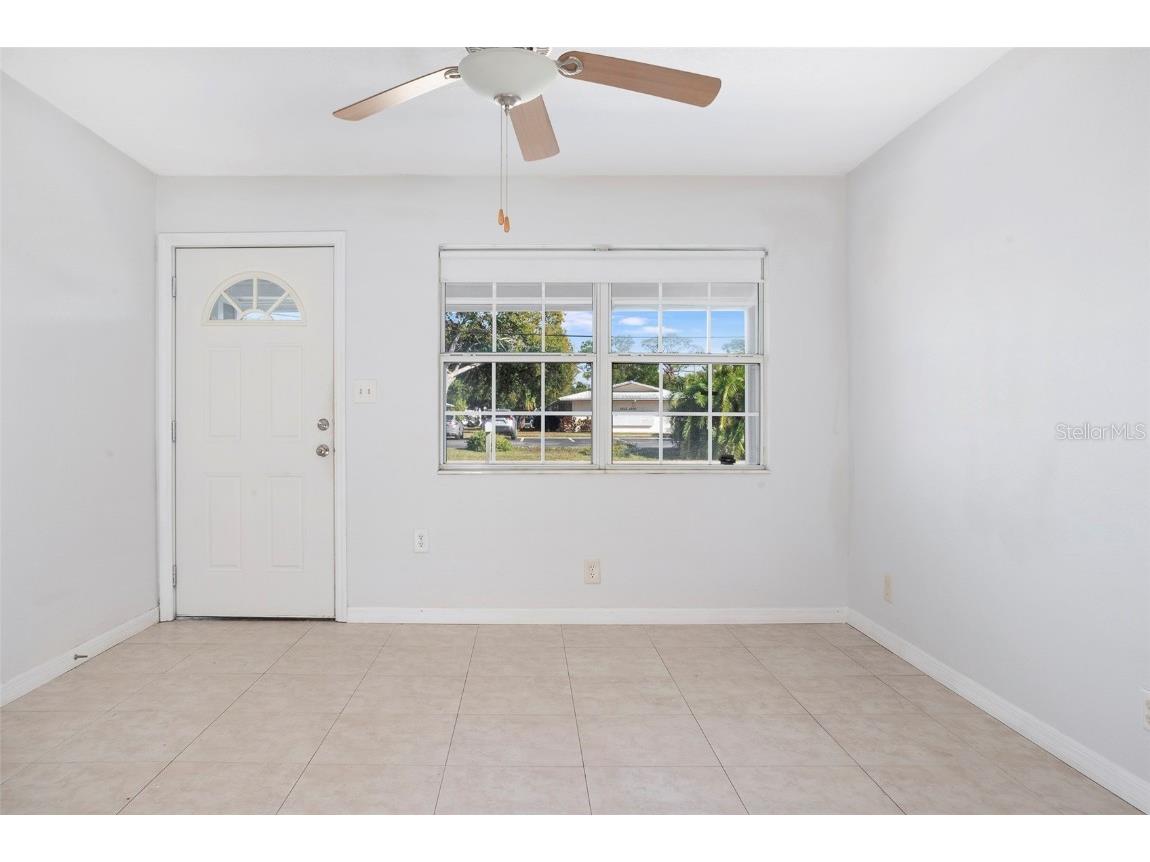 4750 68th Street N Saint Petersburg FL 33709 TB8452332 image4