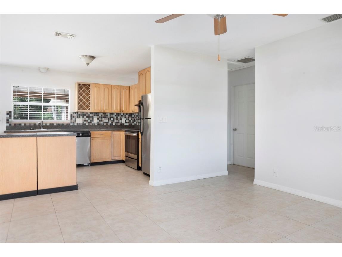 4750 68th Street N Saint Petersburg FL 33709 TB8452332 image5