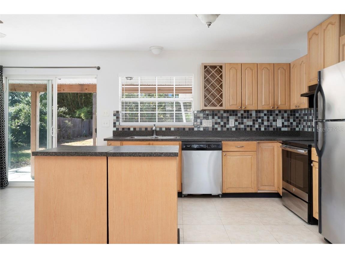 4750 68th Street N Saint Petersburg FL 33709 TB8452332 image6