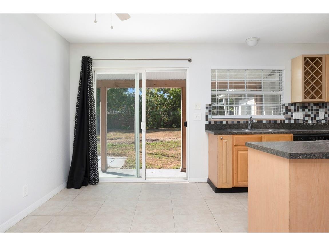 4750 68th Street N Saint Petersburg FL 33709 TB8452332 image9