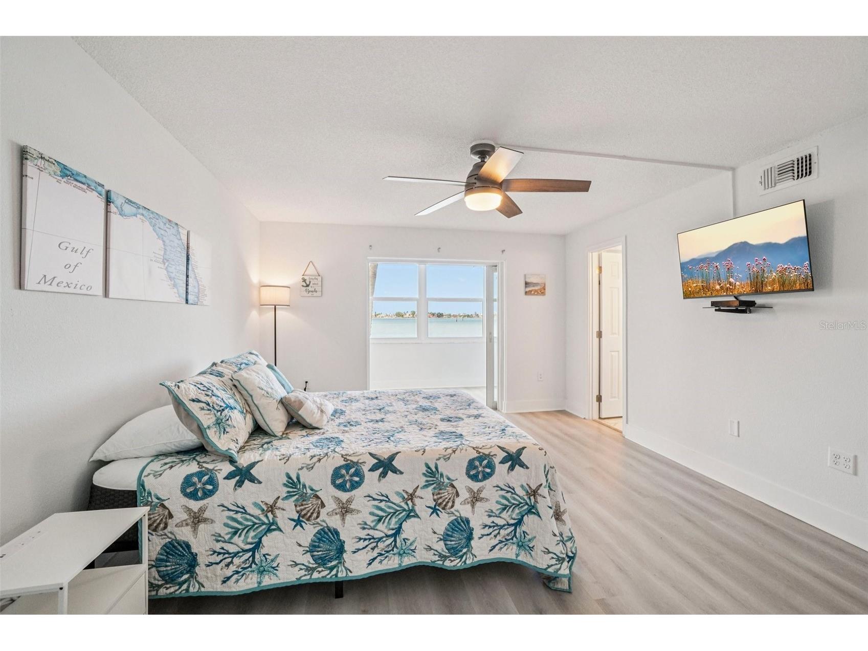 4750 Cove Circle #107 Saint Petersburg FL 33708 TB8491473 image14