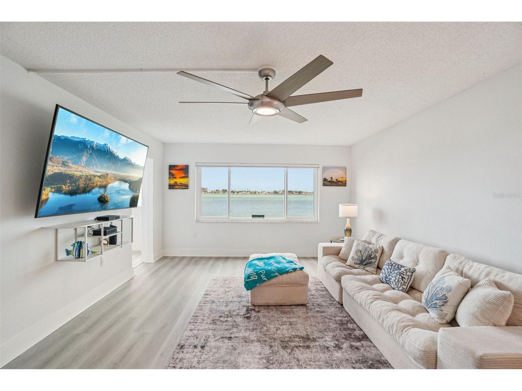 4750 Cove Circle #107 Saint Petersburg FL 33708 TB8491473 image3