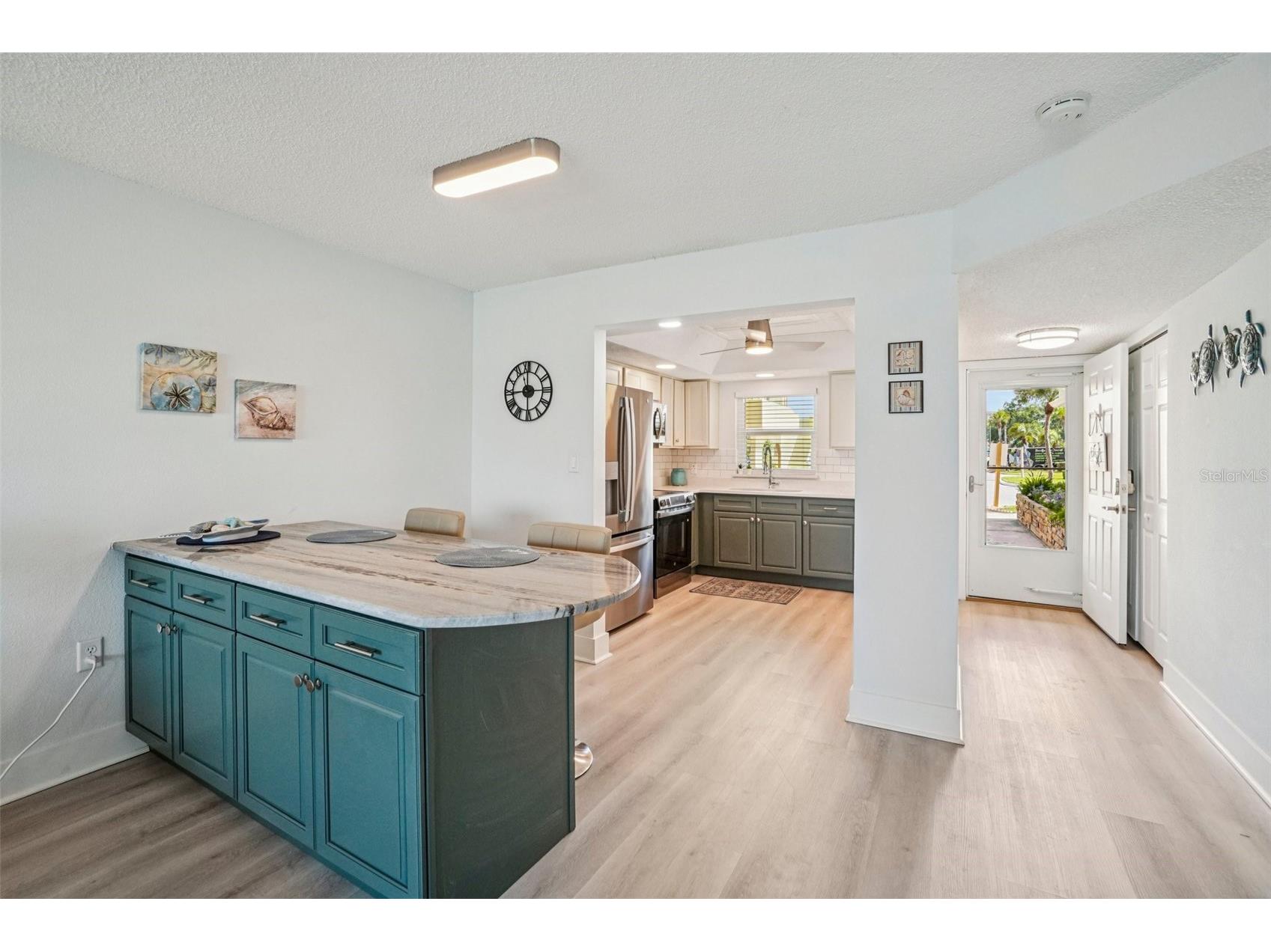 4750 Cove Circle #107 Saint Petersburg FL 33708 TB8491473 image5