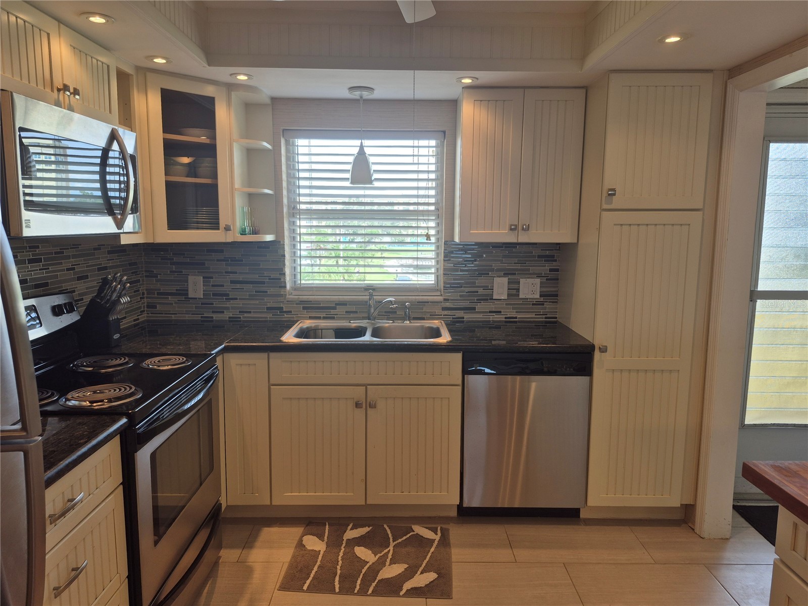 4750 Cove Circle #304 Saint Petersburg FL 33708 - BOCA CIEGA BAY TB8432461 image5