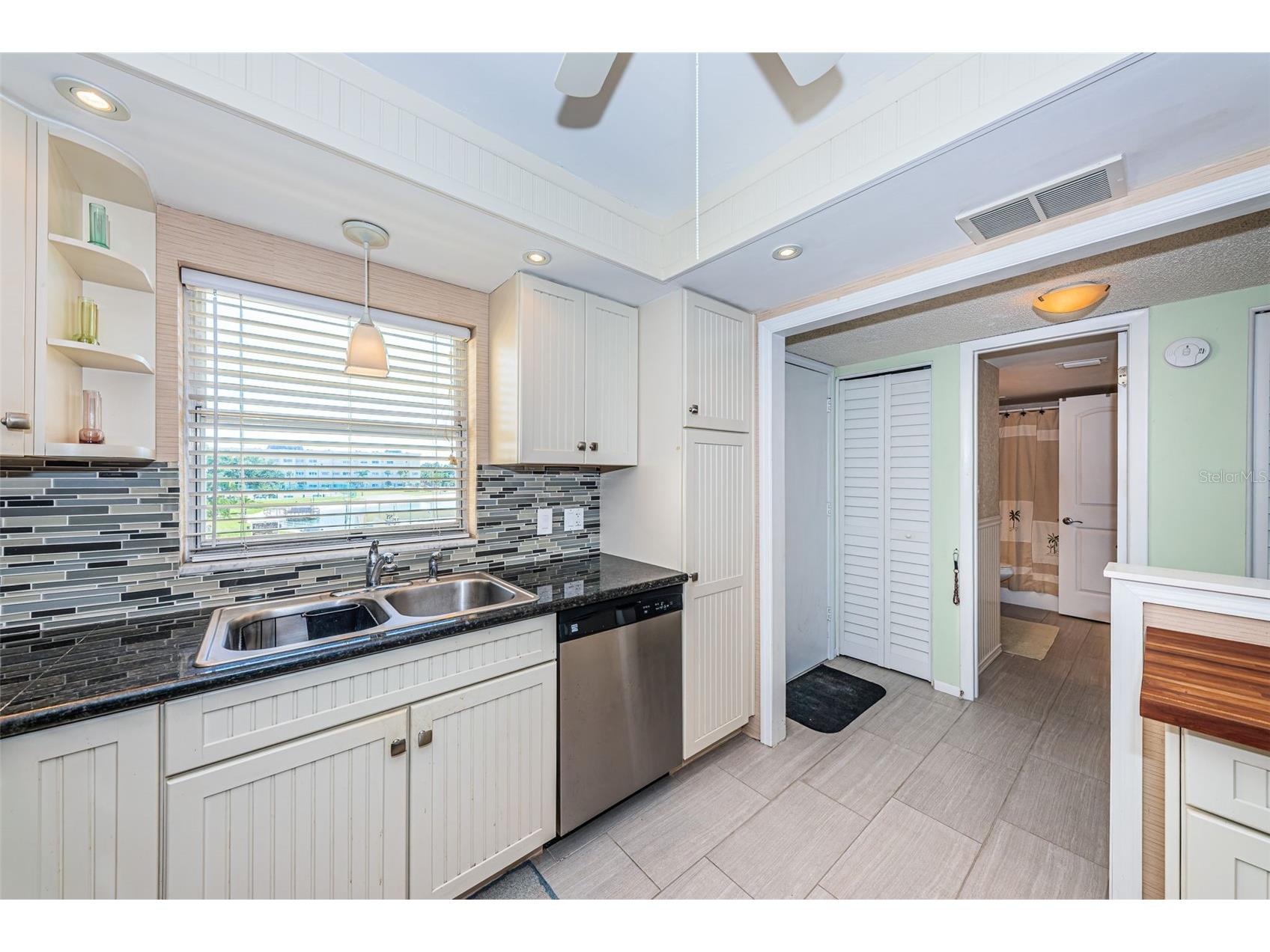 4750 Cove Circle #304 Saint Petersburg FL 33708 - BOCA CIEGA BAY TB8503434 image11