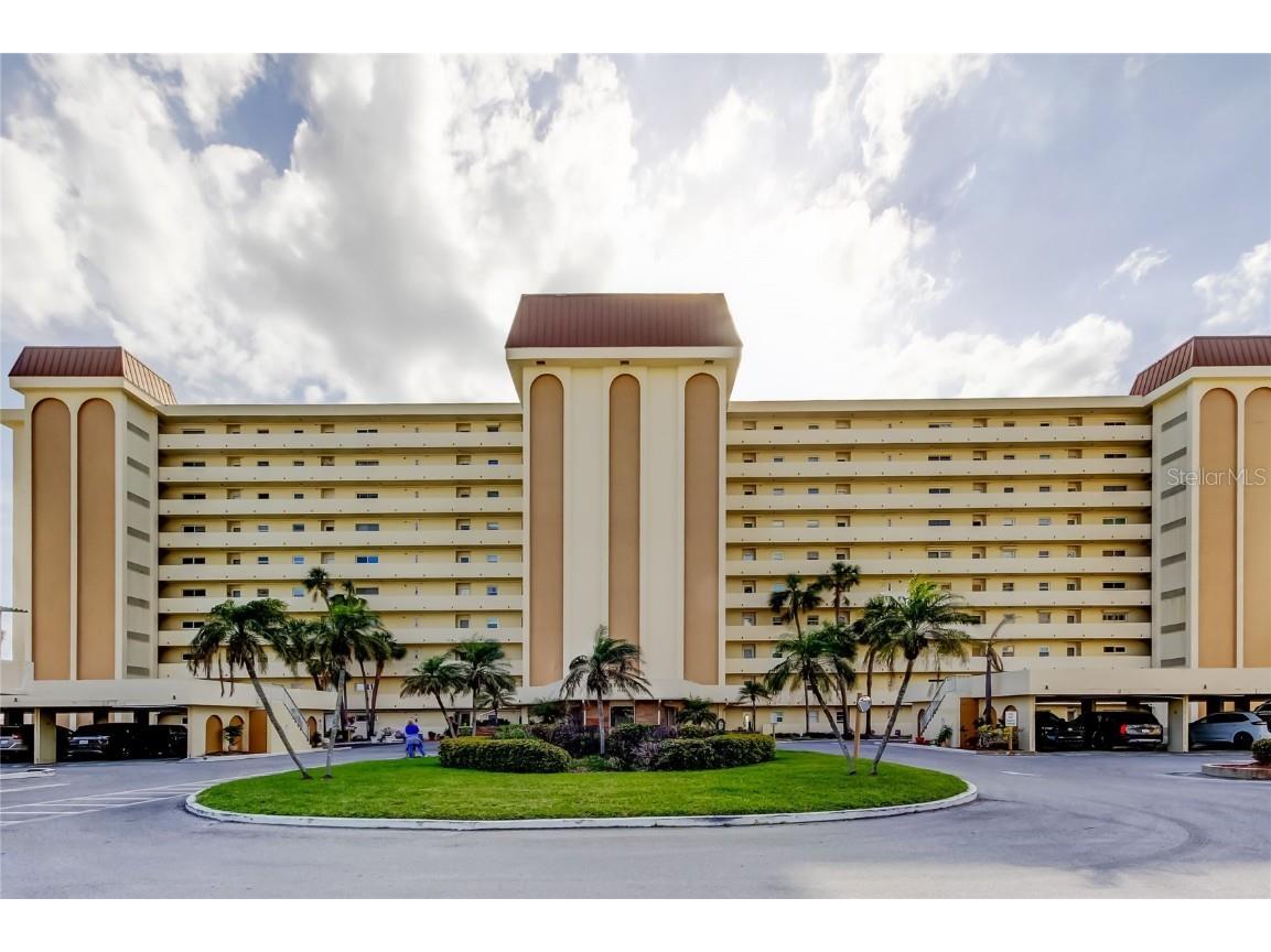 4750 Cove Circle #604 Saint Petersburg FL 33708 TB8358141 image1