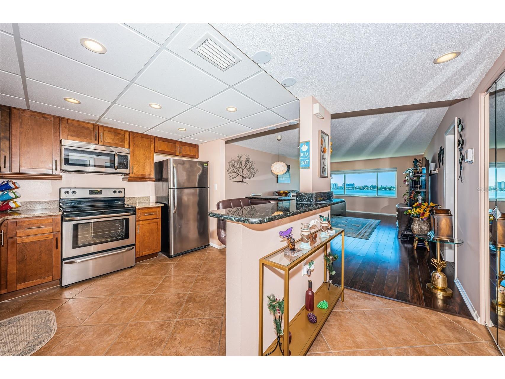 4750 Cove Circle #605 Saint Petersburg FL 33708 - BOCA CIEGA BAY TB8462376 image2