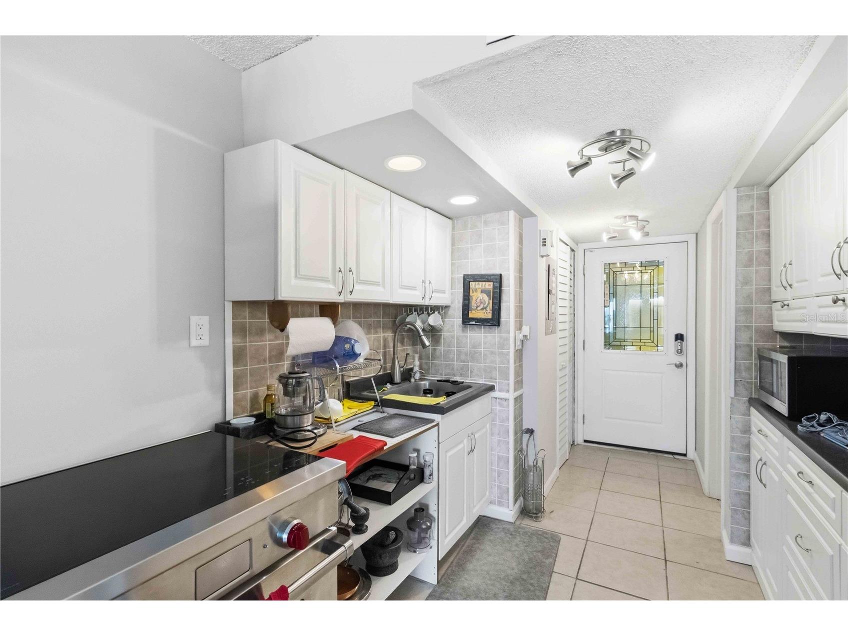 4750 Cove Circle #706 Saint Petersburg FL 33708 D6147569 image14