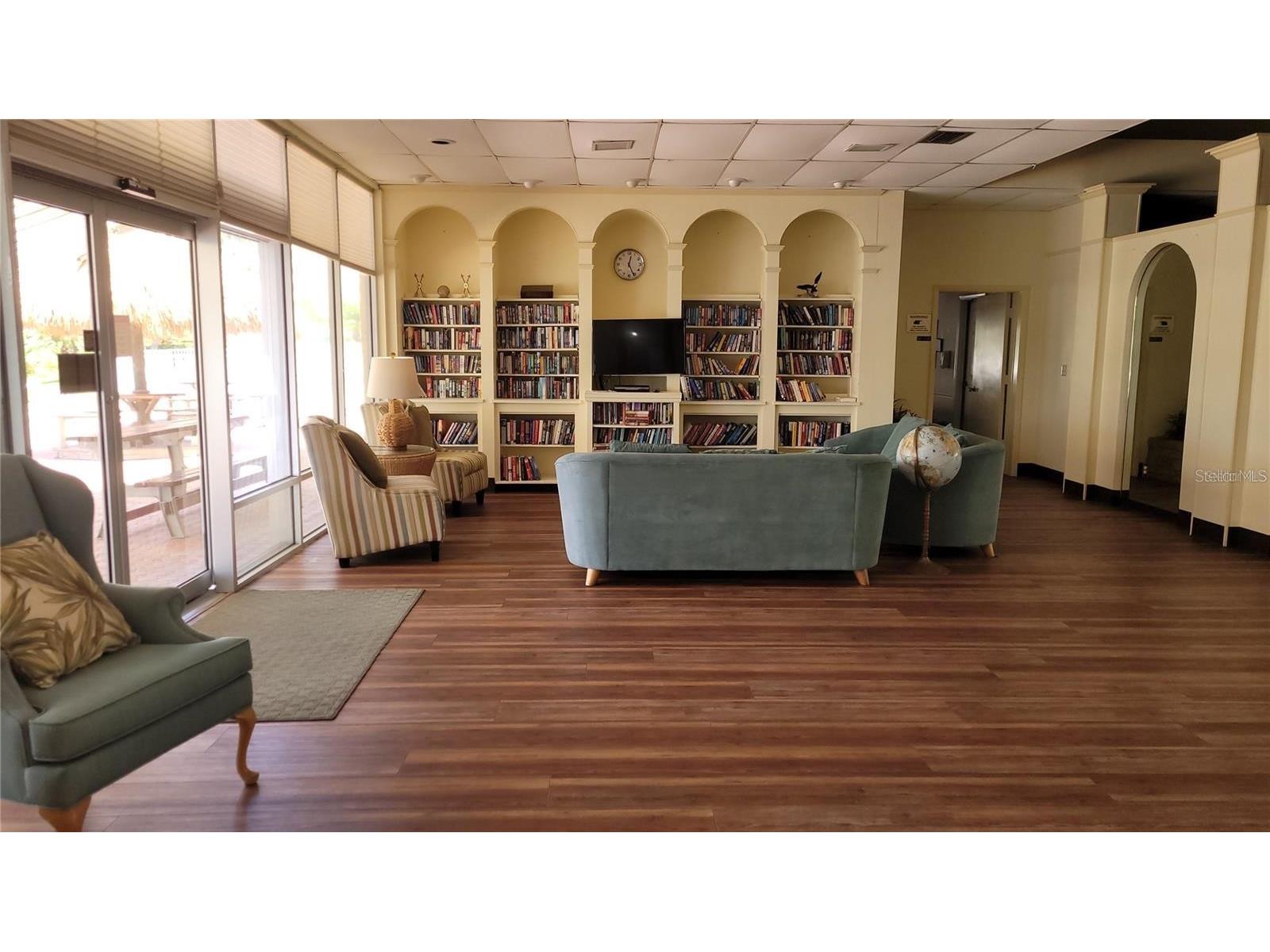 4750 Cove Circle #706 Saint Petersburg FL 33708 D6147569 image20