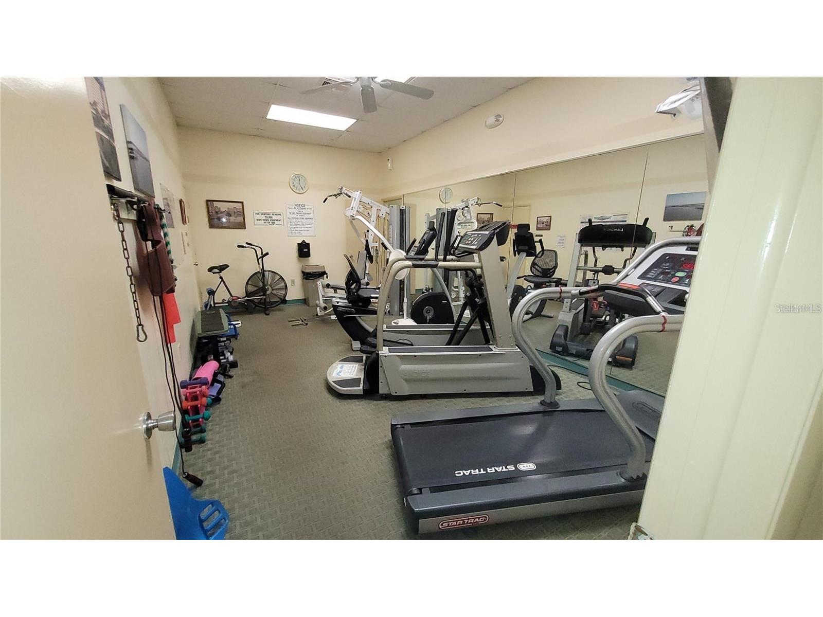 4750 Cove Circle #706 Saint Petersburg FL 33708 D6147569 image21