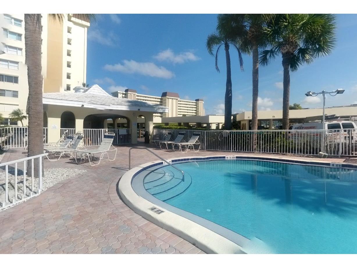 4750 Cove Circle #706 Saint Petersburg FL 33708 D6147569 image25